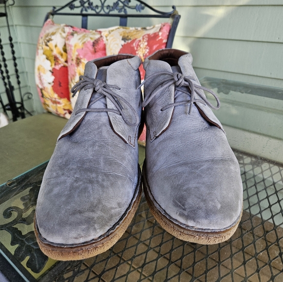 Like New Børn Men's 12M Grey Sampson Chukka Boot - Picture 4 of 15